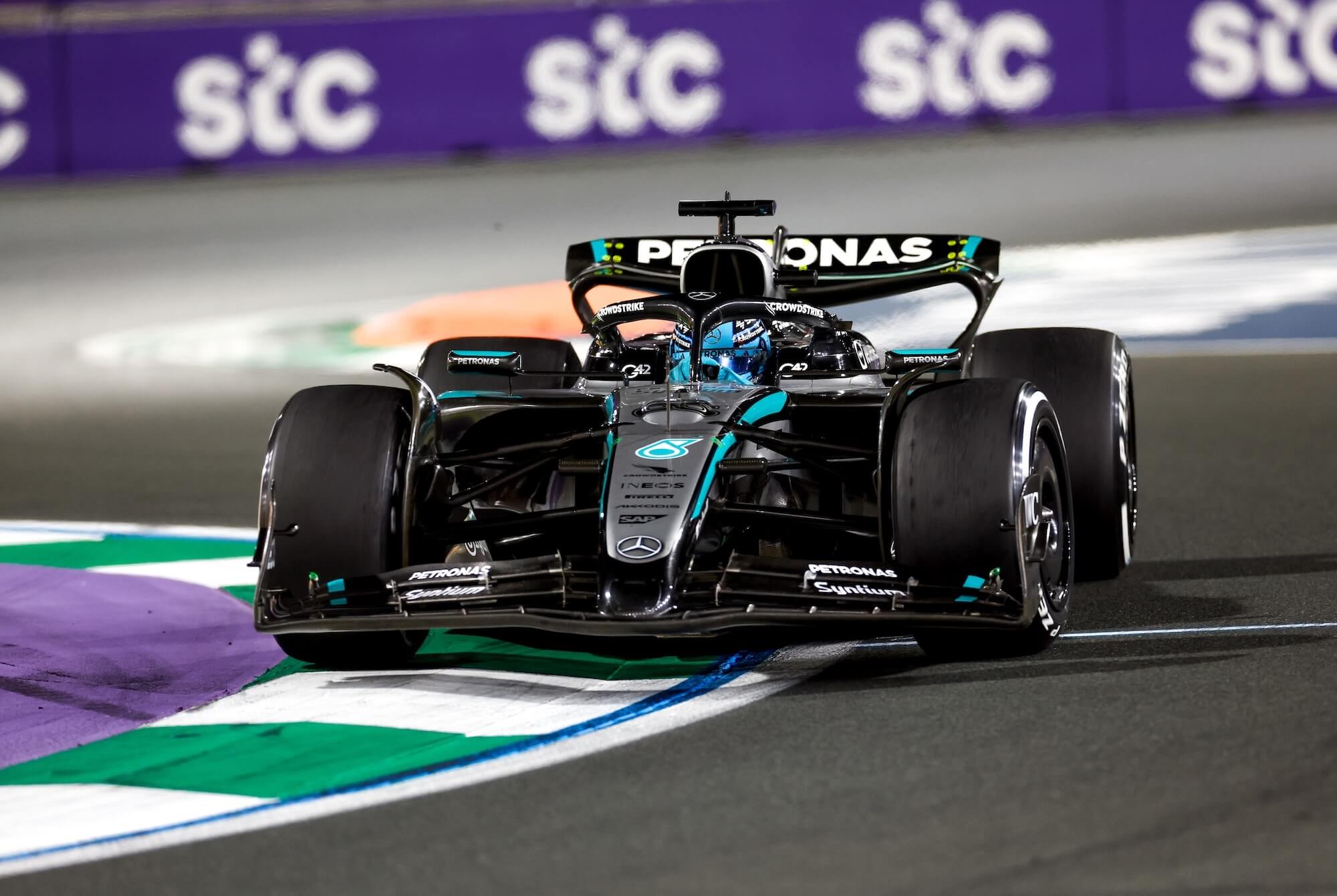 PETRONAS Trackside Fluid Engineers Fuelling Formula One’s Innovation